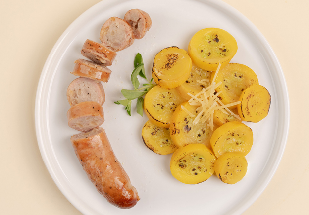 Apple and Gouda Juicy Sausage