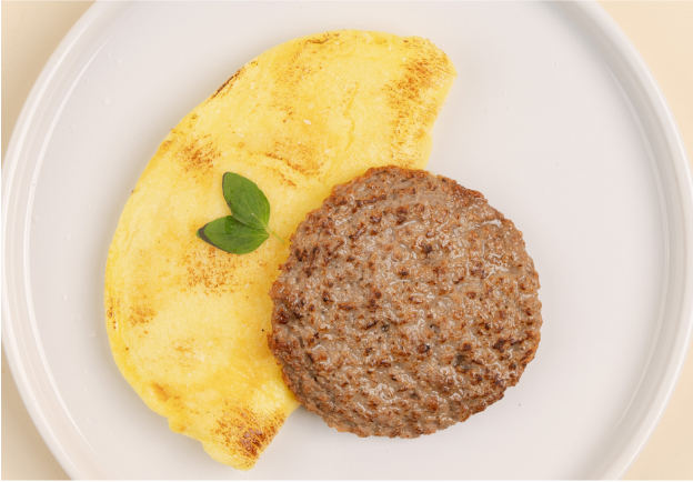 Cheddar Omelet & Turkey Sausage