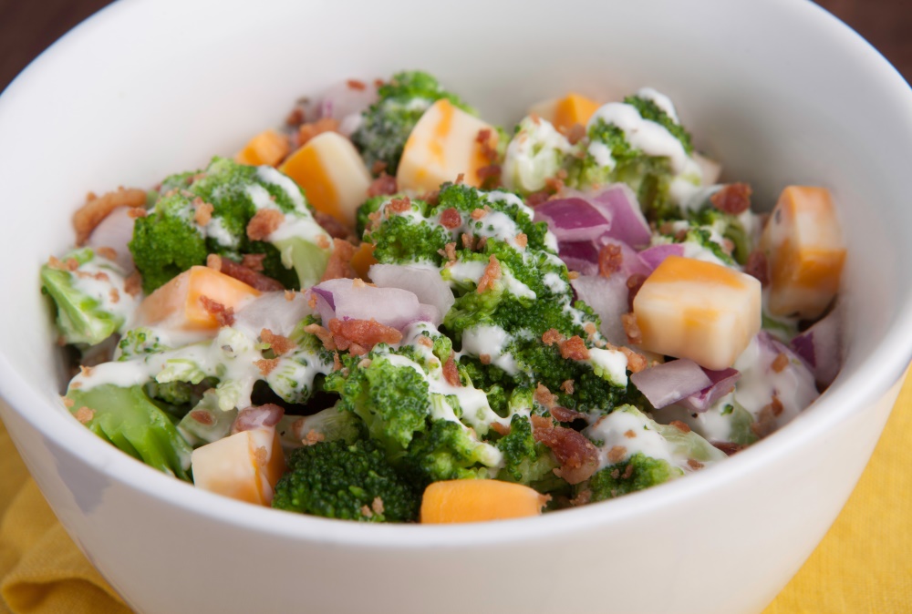 The best and most delicious weight loss program is Personal Trainer Food; you can eat yummy things like Bacon and Ranch Broccoli Salad.