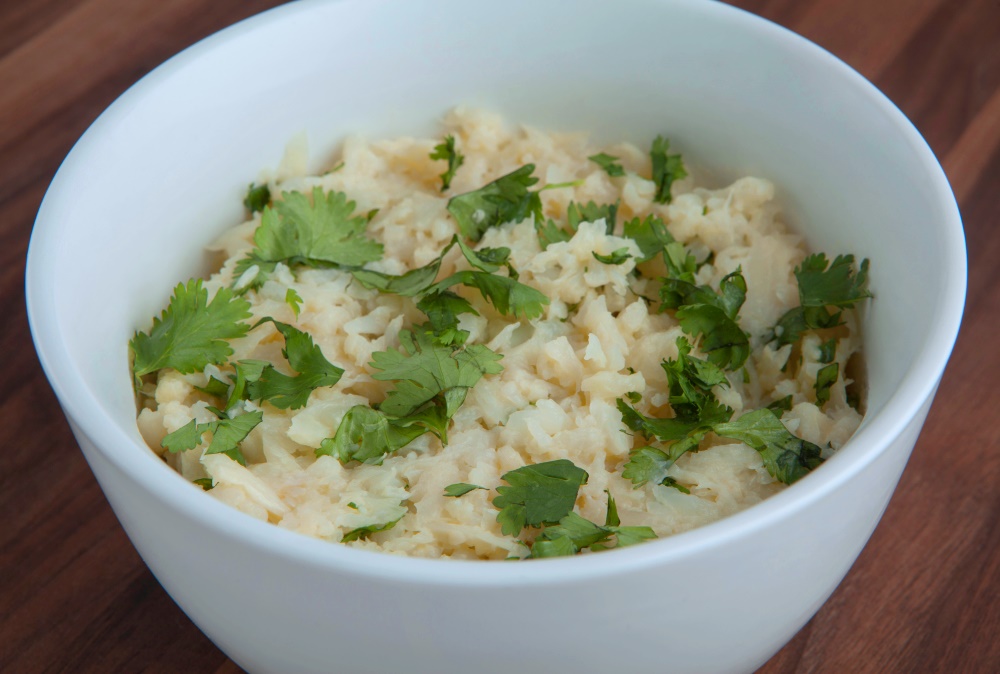 Zesty lime and cilantro cauliflower low-carb rice from Personal Trainer Food.