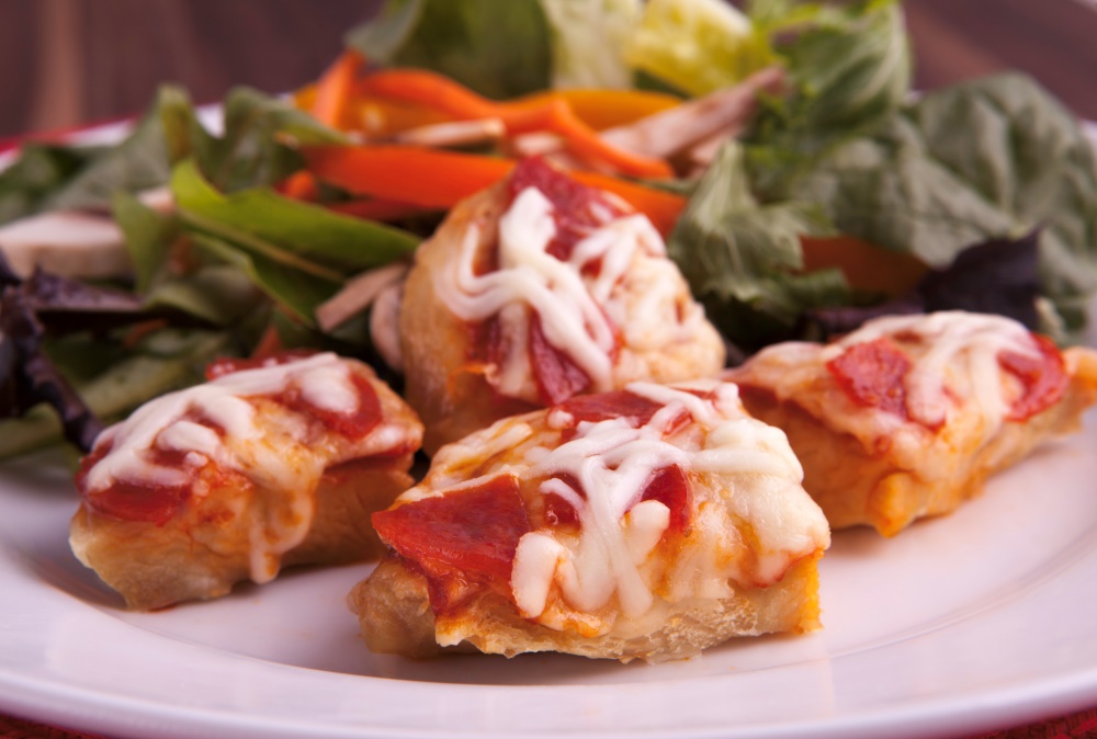 Lose weight now without giving up on taste, try Personal Trainer Food's Chicken Pizza to drop 10 in a week!