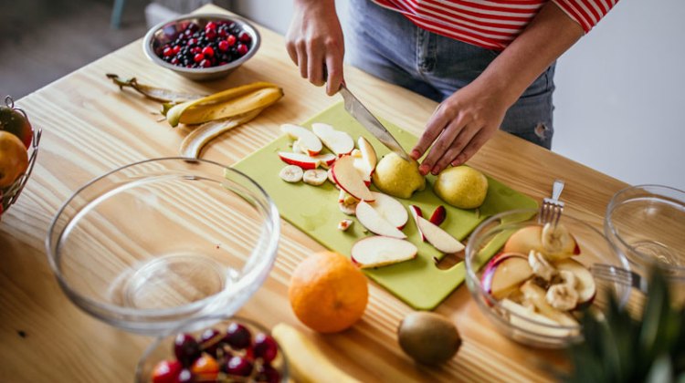 4 “Healthy” Foods that Make You Gain Weight… and What to Eat Instead