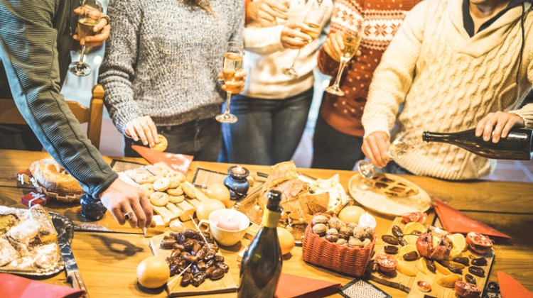 How NOT to Gain Weight at Holiday Parties