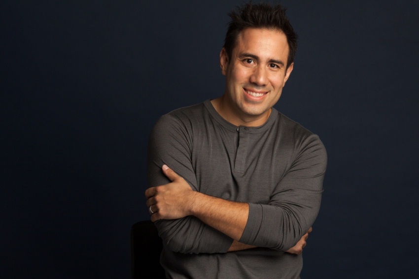 Singer Hugo Yin had gained weight and started hiding from his fans; see how he lost 47 pounds and gained his confidence back with Personal Trainer food. 