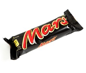 Should you eat the Mars bar or drink the vitamin water to lose weight?