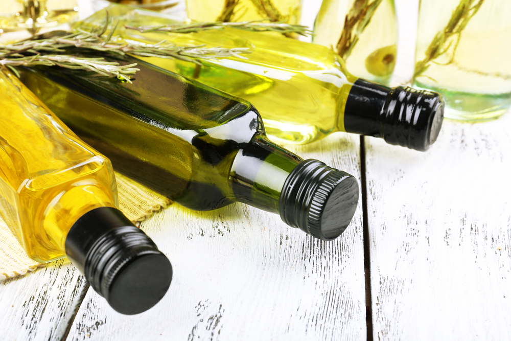 Here's a list of healthy oils you can use to lose weight; order Personal Trainer Food for convenient, delicious weight loss meals today! 