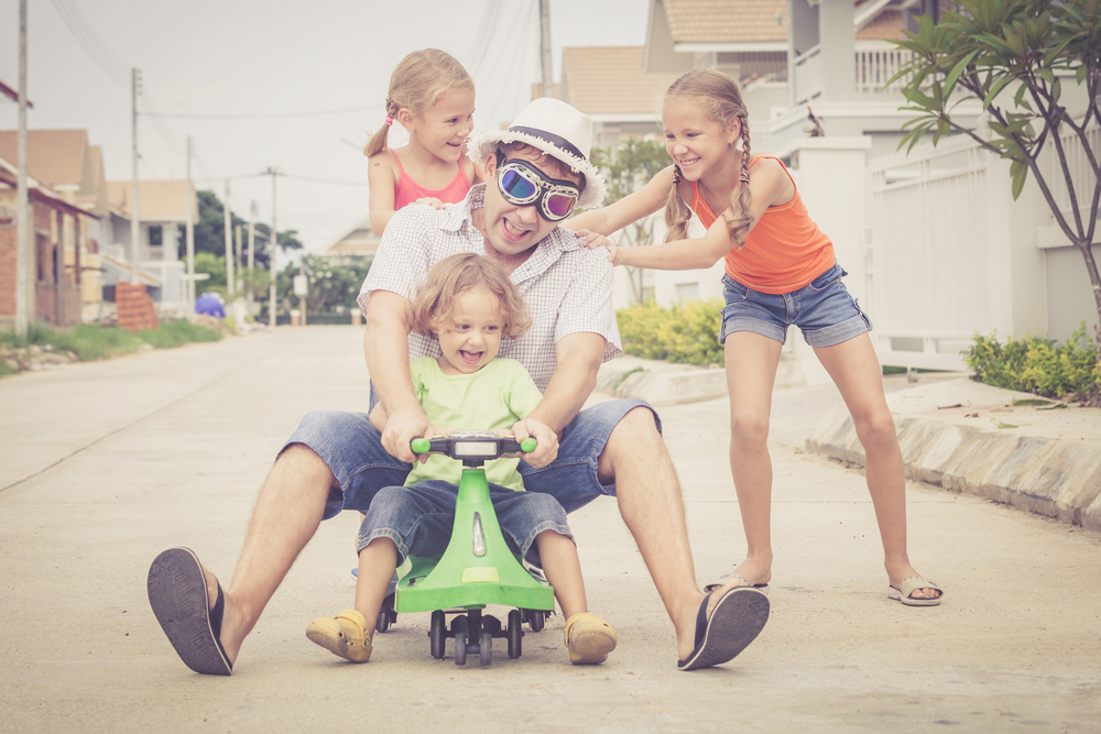 Prevent childhood obesity, teach your kids the healthy Personal Trainer Food way to be active; get out there and take a walk or ride a scooter with them!
