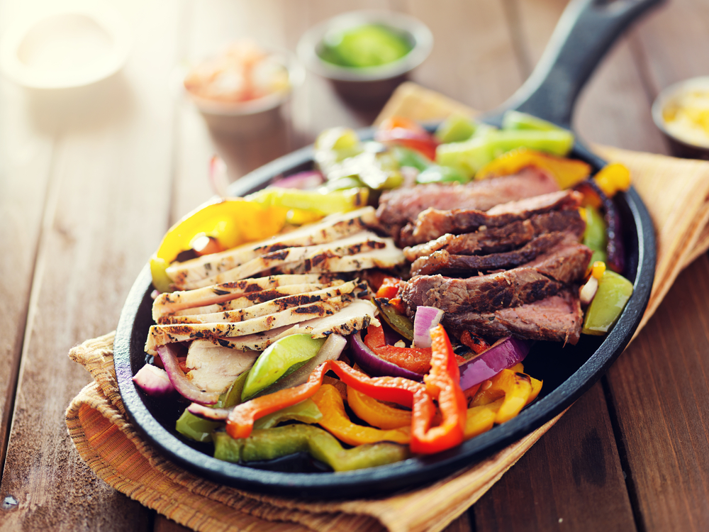Fajitas follow Personal Trainer Food's weight loss guidelines, so you can eat out and lose weight!