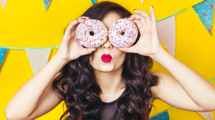 What You Should Snack On to Crush Cravings and Lose Weight