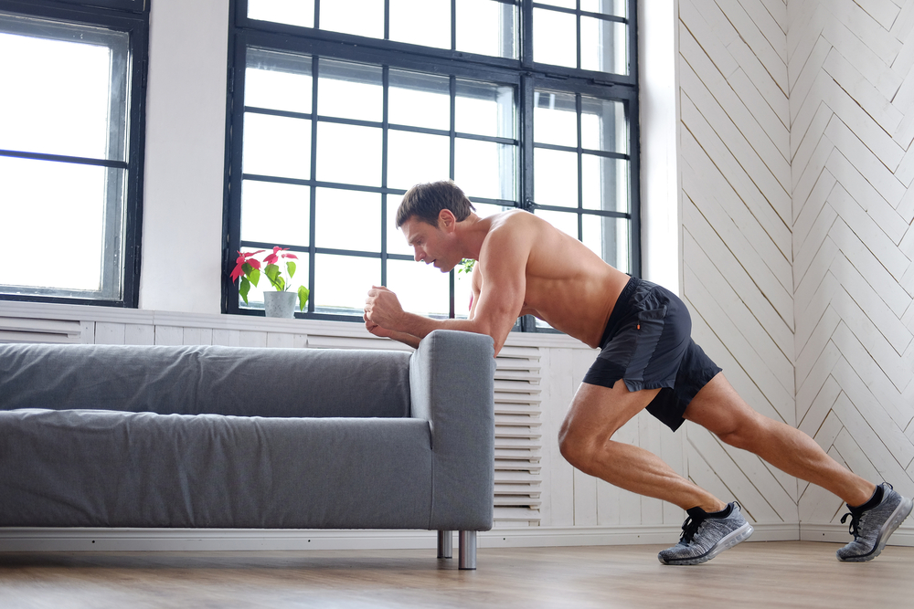 Yes, you can sculpt and chisel your body in front of the TV by doing some simple exercises as you watch your favorite shows on Netflix; try this home workout routine from Personal Trainer Food today!